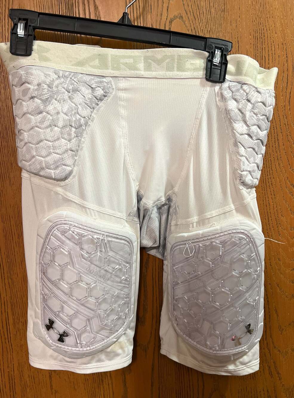 Under Armour Game Day Pro 5 Pad Girdle HeatGear Compression Shorts Medium White